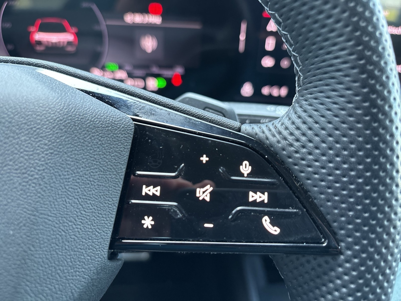 Audi SQ6 e-tron quattro WÄRMEPUMPE AHK 360°CAM LM20