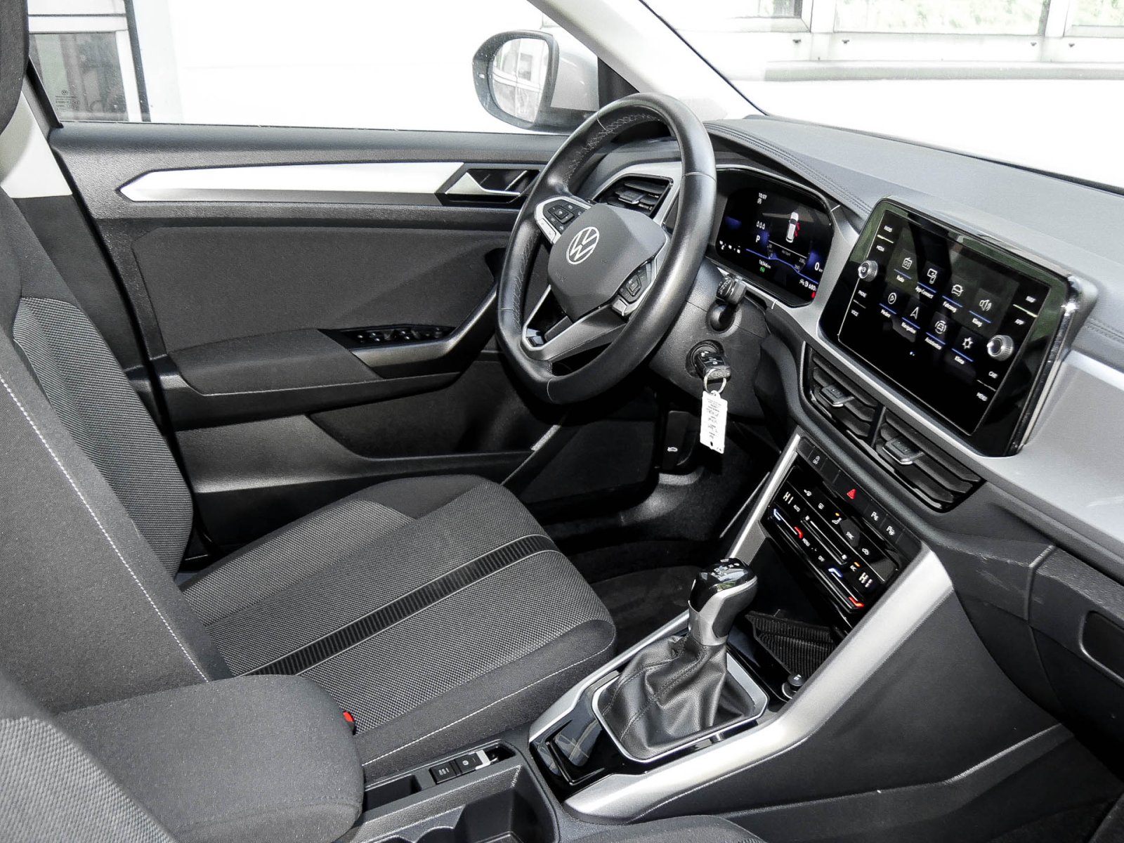 Volkswagen T-Roc 1.5 LIFE ACC LM17 SITZHZ CARPLAY/ANDROIDA.