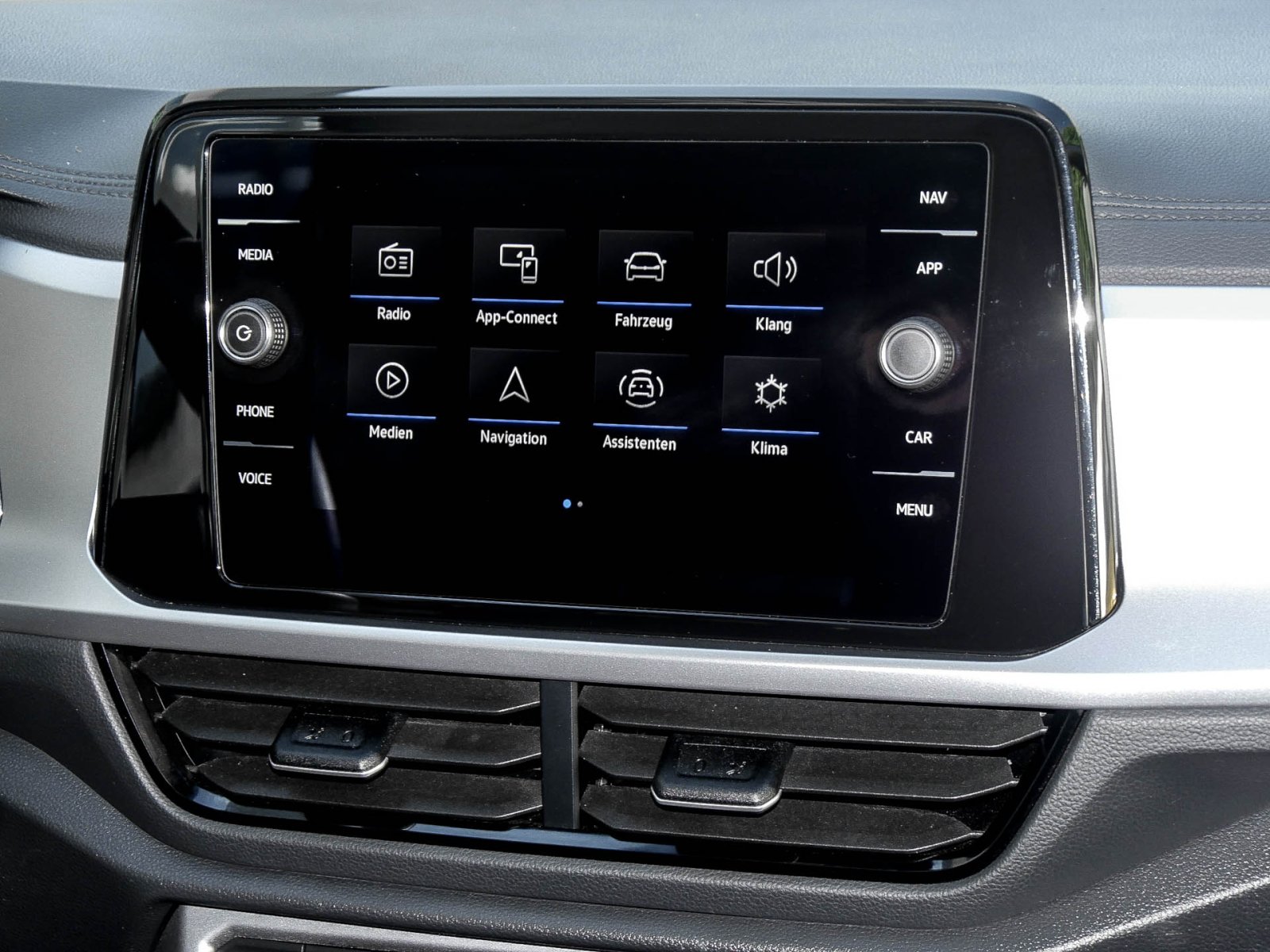 Volkswagen T-Roc 1.5 LIFE ACC LM17 SITZHZ CARPLAY/ANDROIDA.