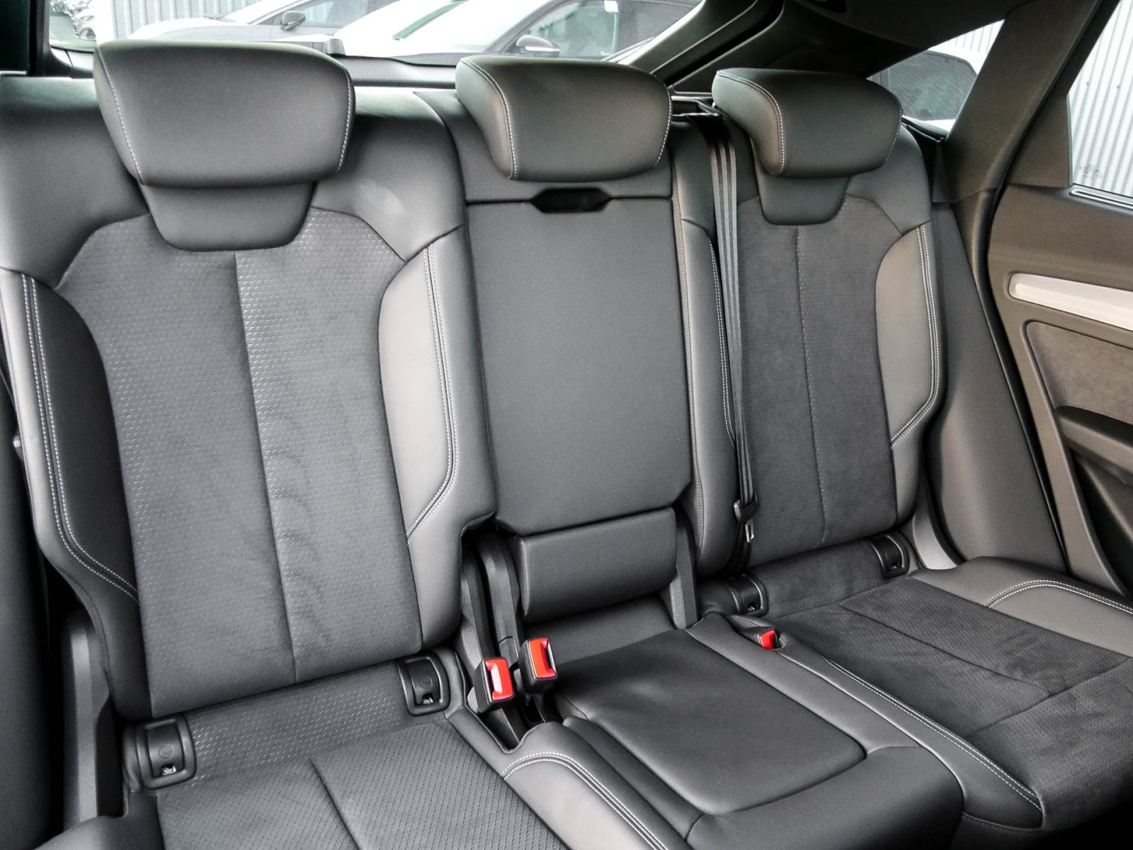Audi Q5 Sportback 55 quattro HYBRID S LINE AHK LM20