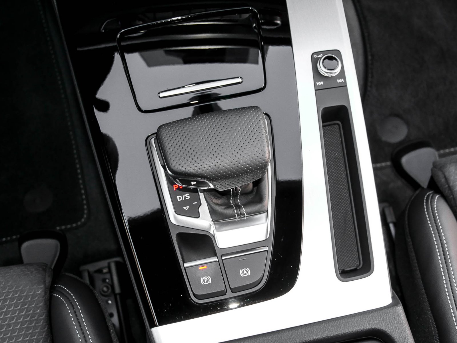 Audi Q5 Sportback 55 quattro HYBRID S LINE AHK LM20