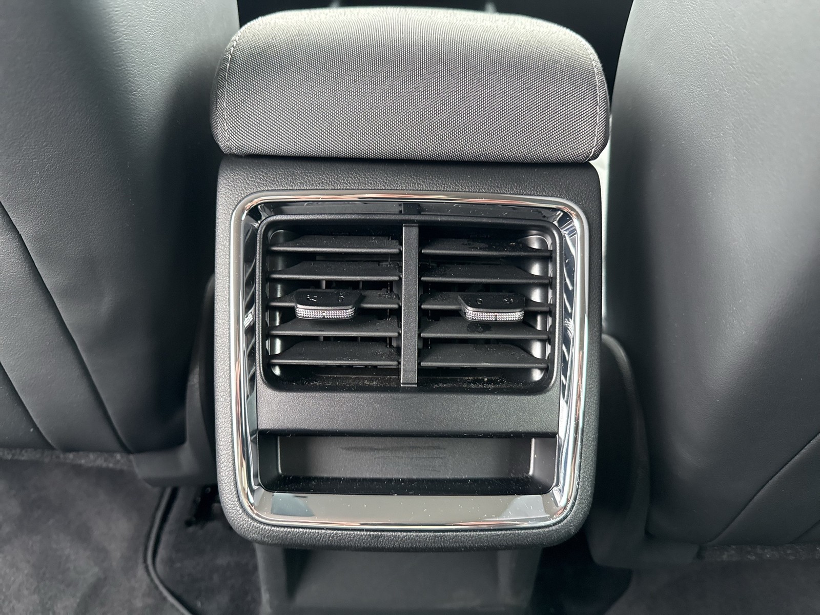 Skoda Enyaq 50 LOFT CAM LM19 NAVI LED KEYLESS-GO KLIMA