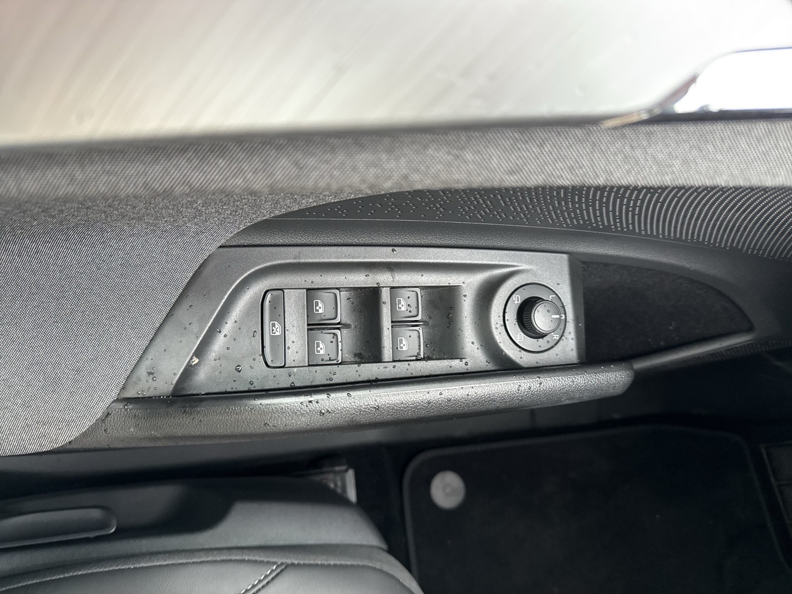 Skoda Enyaq 50 LOFT CAM LM19 NAVI LED KEYLESS-GO KLIMA