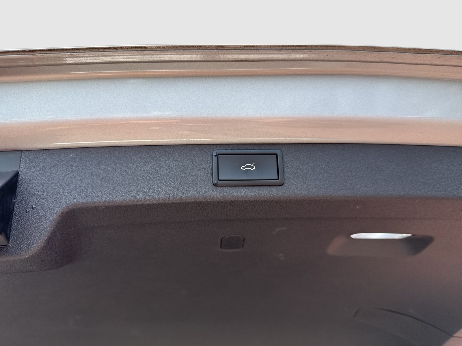 Skoda Enyaq 60 LOFT CAM ACC LM19 E-KLAPPE NAVI SITZHZ.