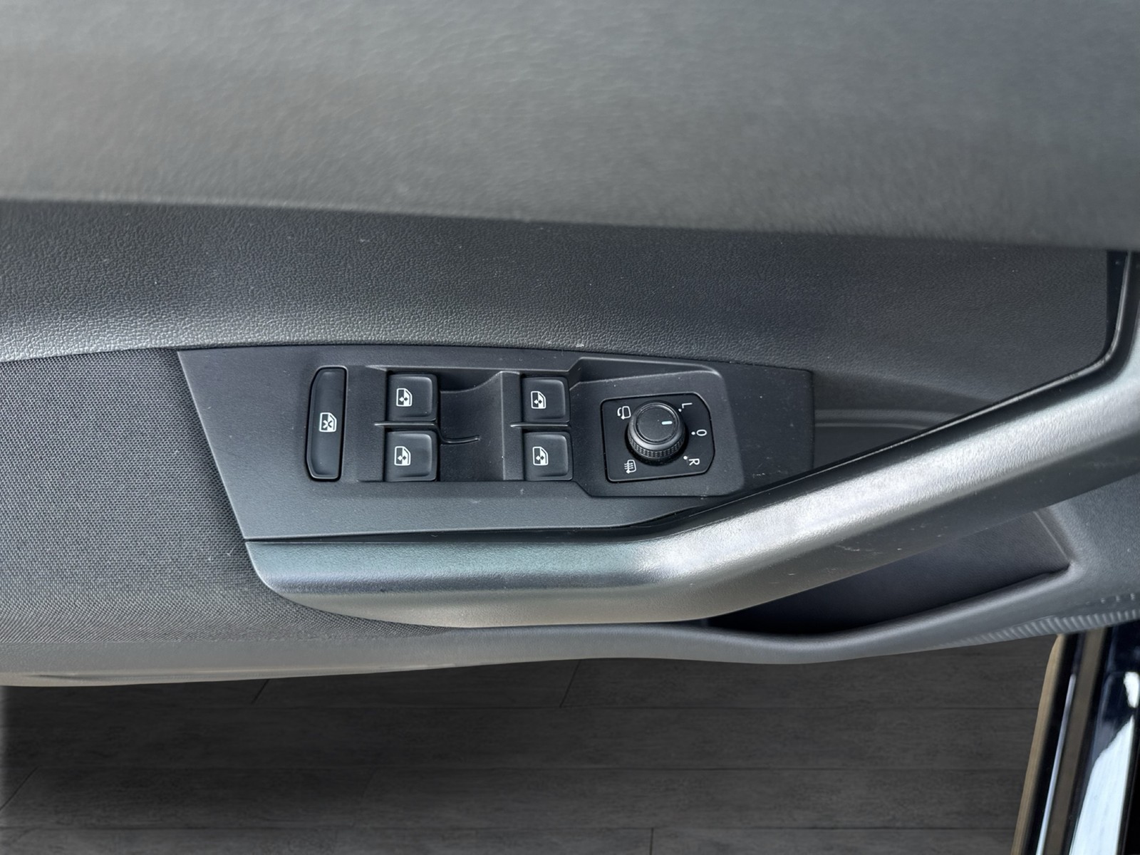 Volkswagen Polo 1.0 LIFE CAM CARPLAY EINPARKHILFE LED KLIMA