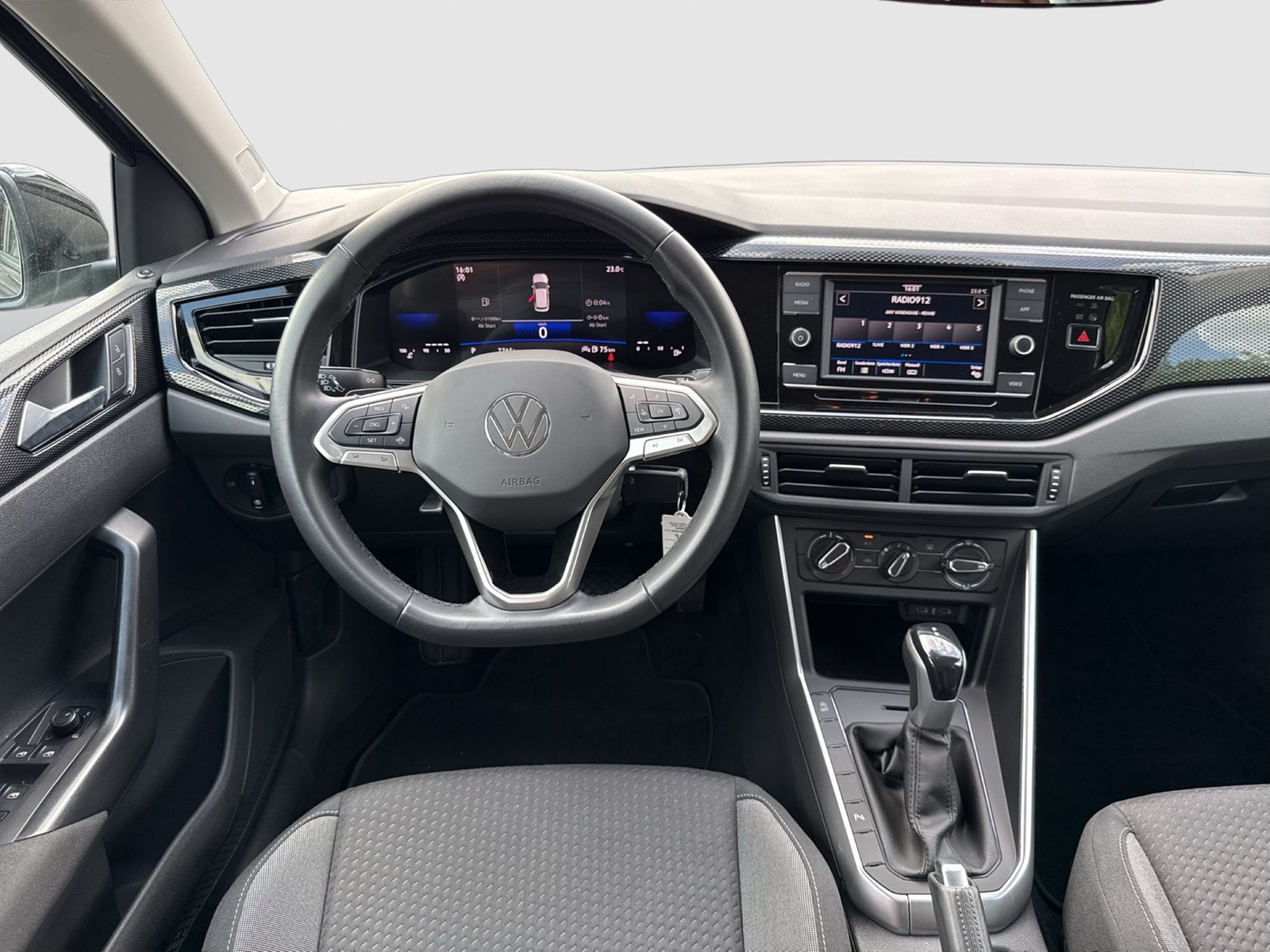 Volkswagen Polo 1.0 LIFE CAM CARPLAY EINPARKHILFE LED KLIMA