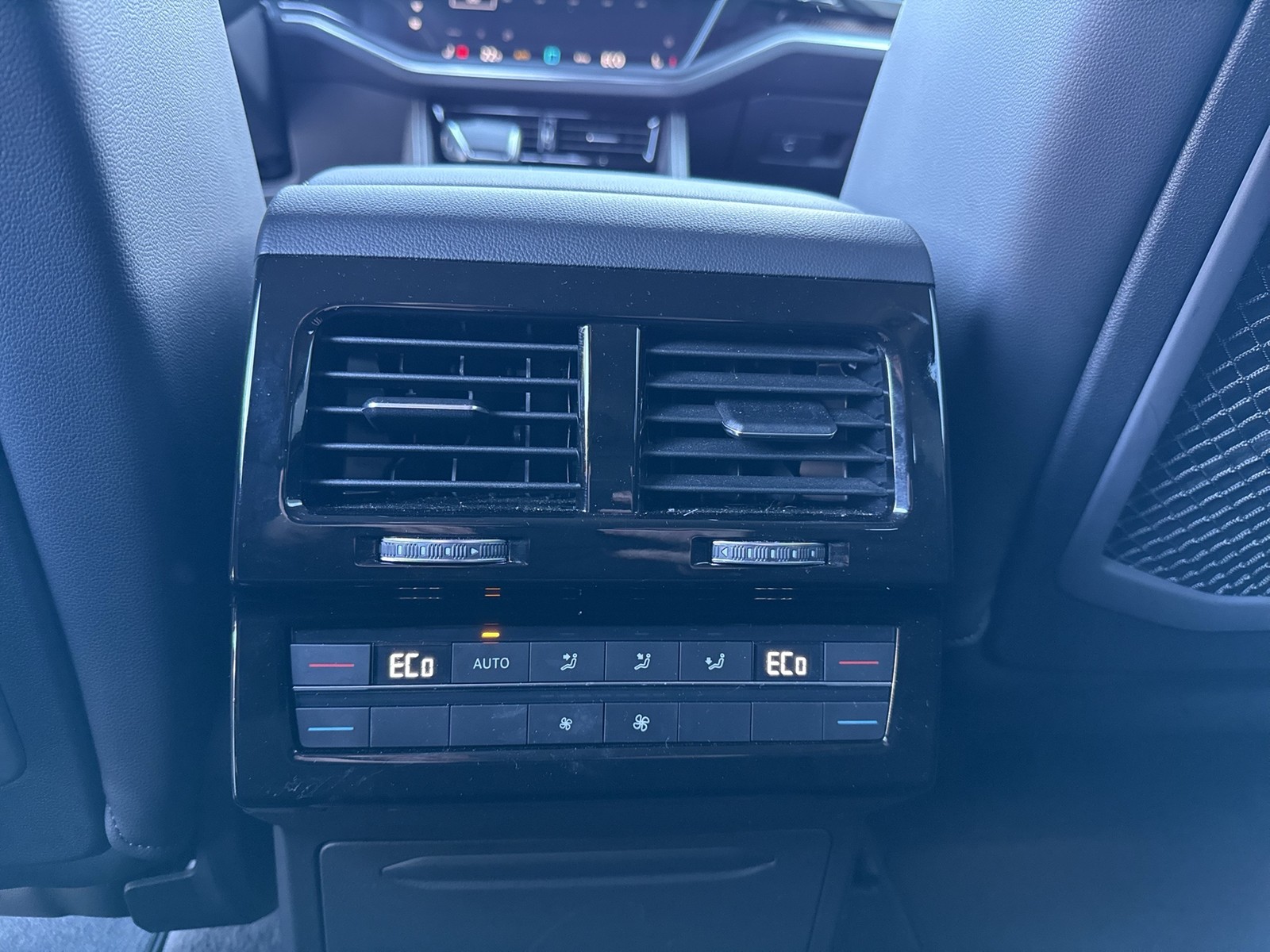 Volkswagen Touareg V6 AHK CAM ACC LM19 E-KLAPPE NAVI