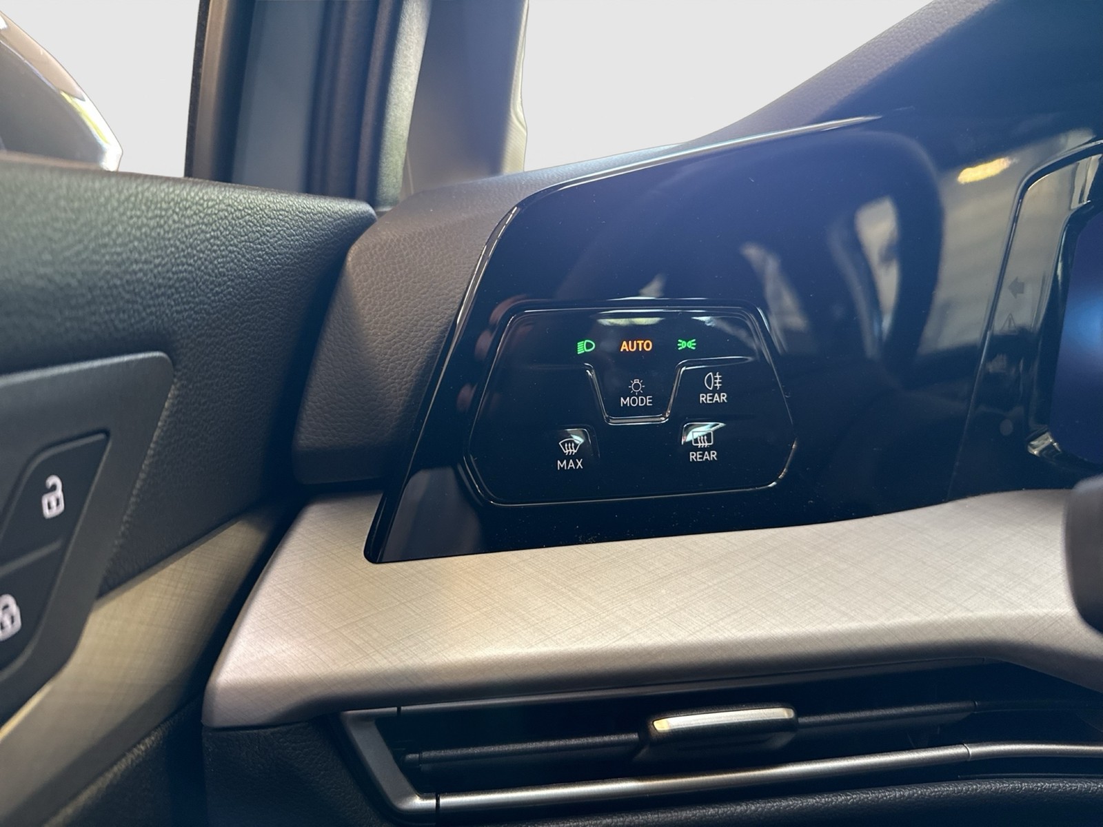 Volkswagen Golf Variant VIII 1.5 LIFE ACC NAVI CARPLAY ALU
