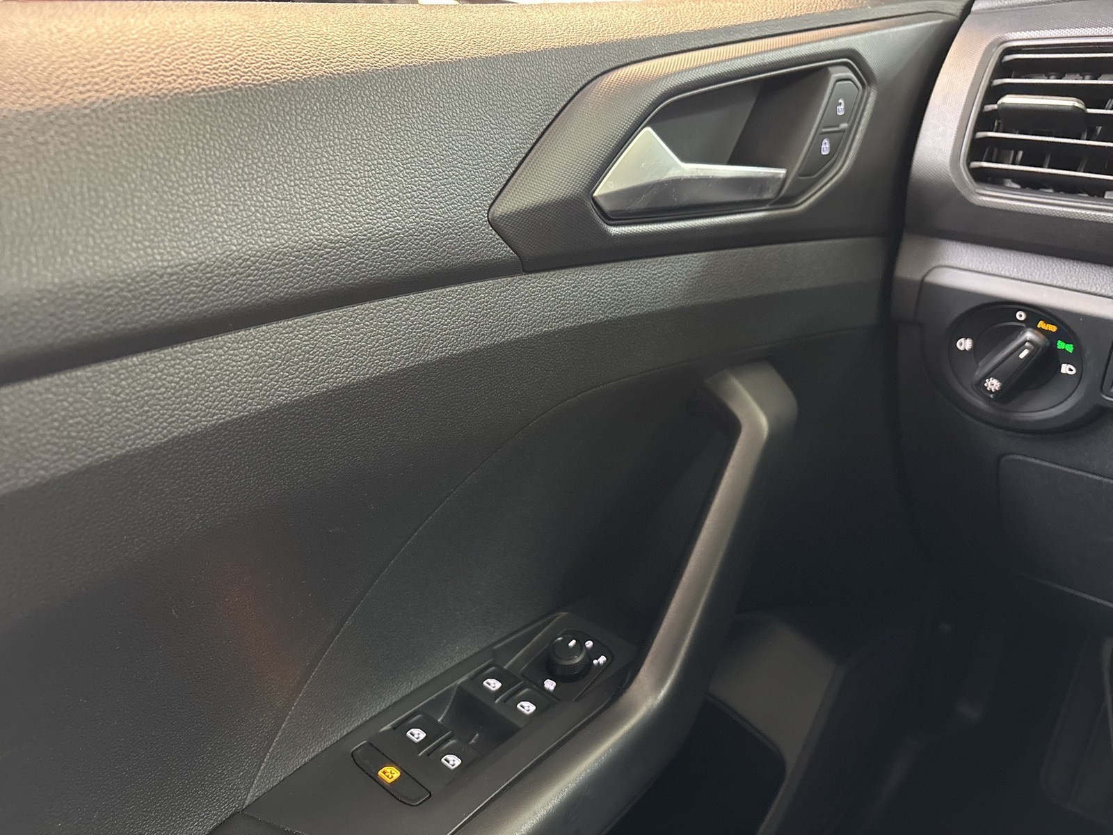 Volkswagen T-Cross 1.0 CARPLAY SITZHEIZUNG LED EINPARKHILFE