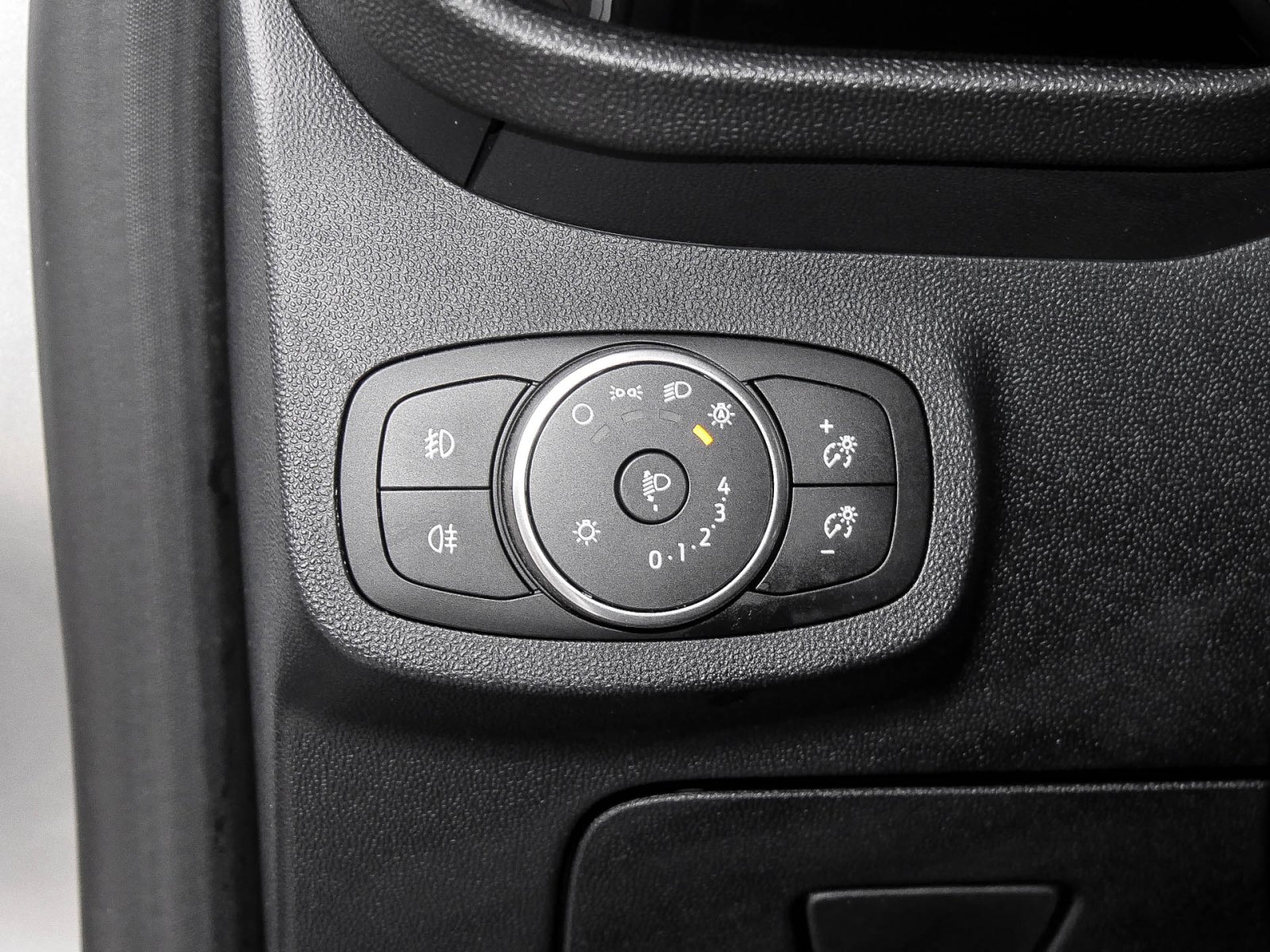 Ford Fiesta 1.0 TITANIUM NAVI ALU SITZHEIZ. TEMPOMAT