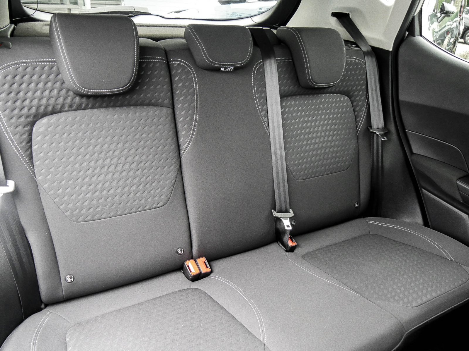 Ford Fiesta 1.0 TITANIUM NAVI ALU SITZHEIZ. TEMPOMAT