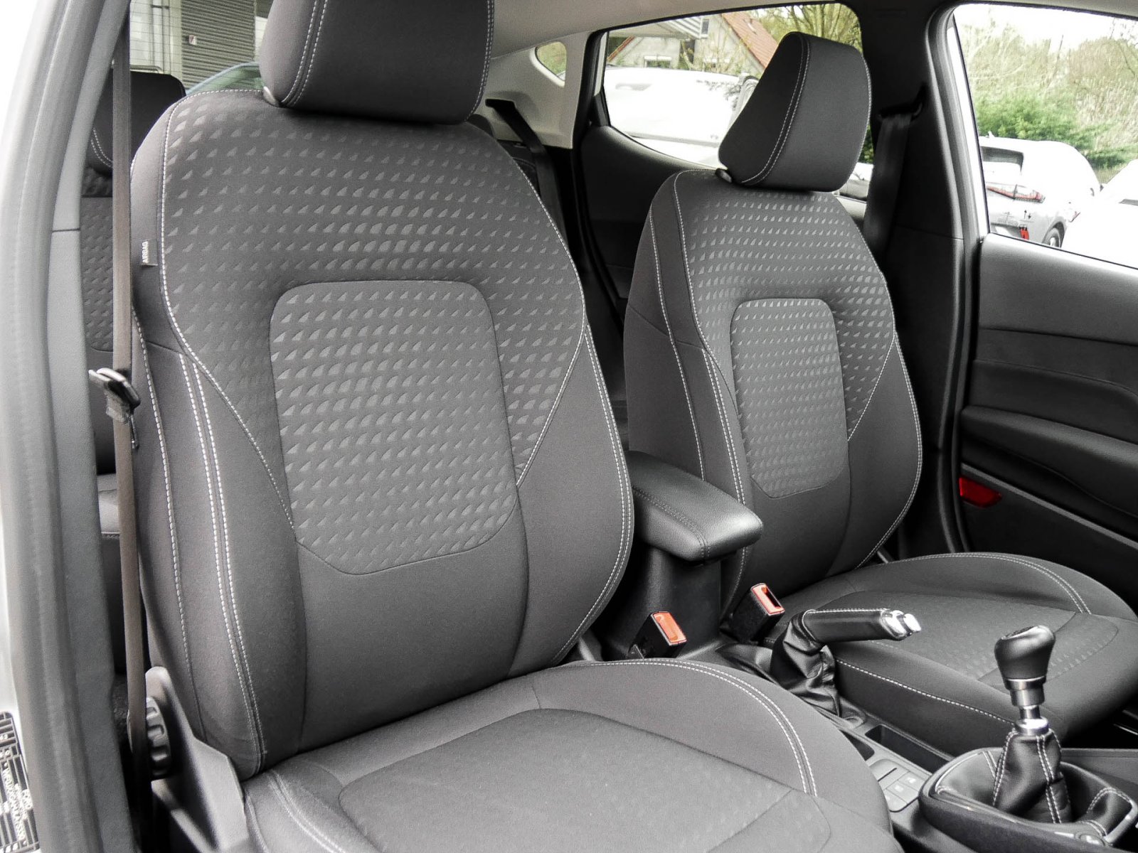 Ford Fiesta 1.0 TITANIUM NAVI ALU SITZHEIZ. TEMPOMAT
