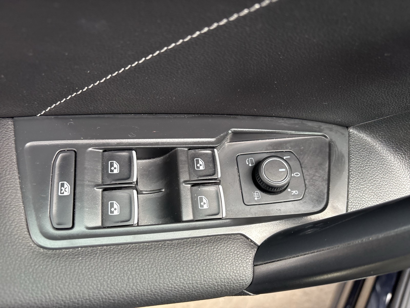 Volkswagen Tiguan Allspace 2.0 R-LINE 4X4 STANDHZ. AHK CAM