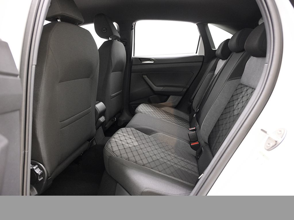 Volkswagen Taigo 1.0 R-LINE DSG