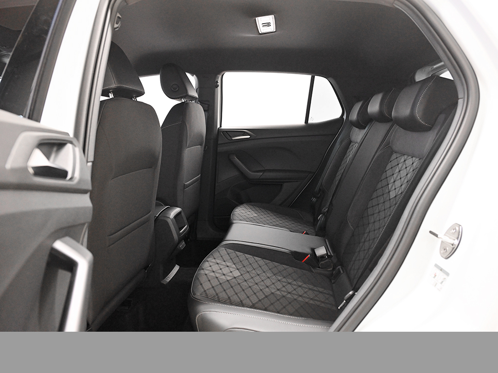 Volkswagen T-Cross 1.0 R-LINE DSG BLACKSTYLE NAVI CAM