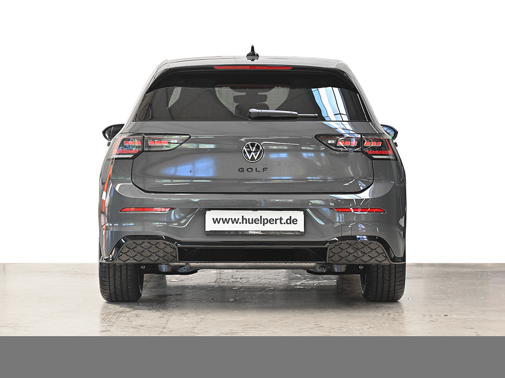 Volkswagen Golf 1.5 R-LINE DSG BLACKSTYLE PANO LM18