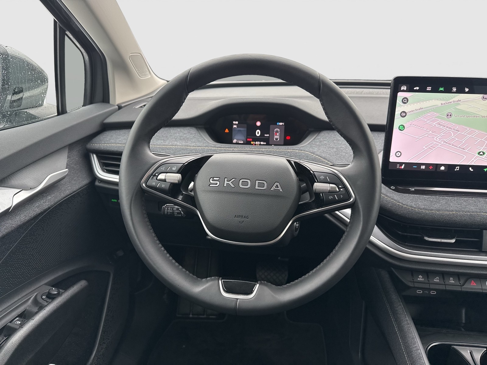 Skoda Elroq 85 LOFT WÄRMEPUMPE AHK CAM ACC LM19 NAVI