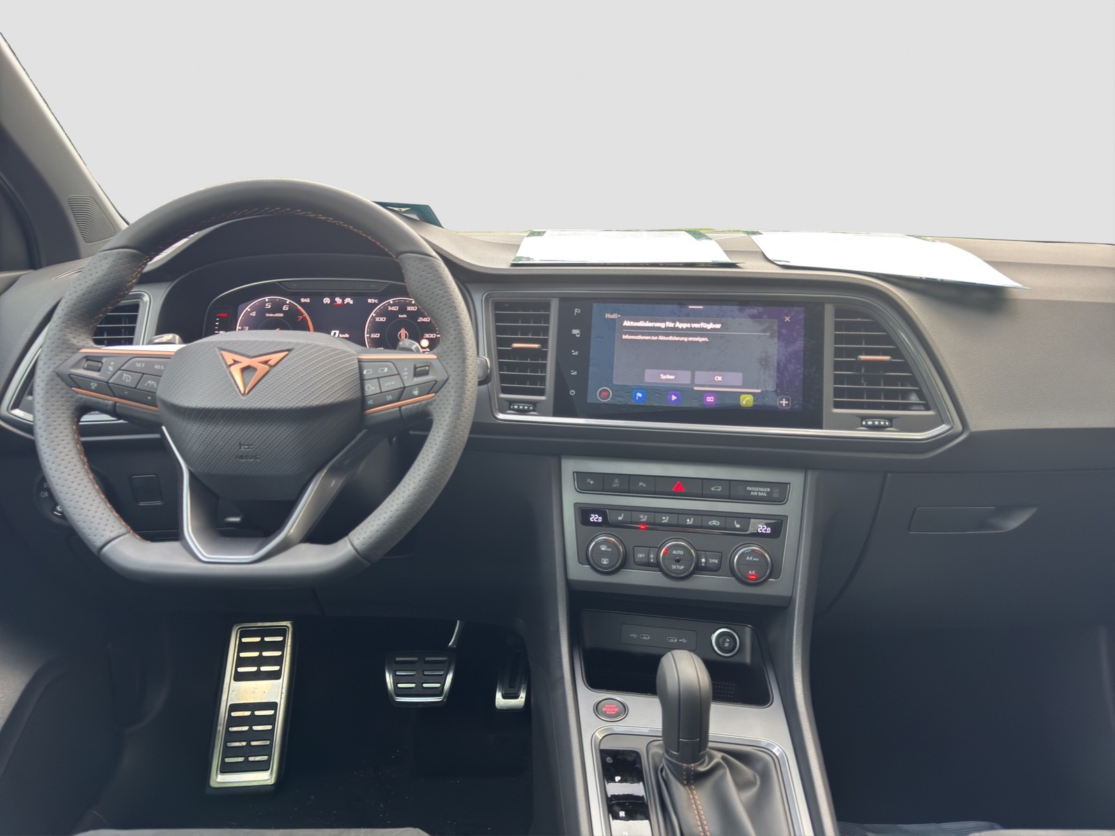 Cupra Ateca 1.5 DSG AHK PANO eKLAPPE CAM LM19 NAVI