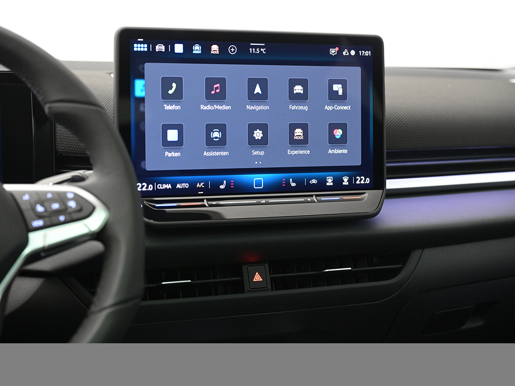 Volkswagen T-Roc 1.5 R-LINE DSG PANO MATRIXLED KEYLESS CAM