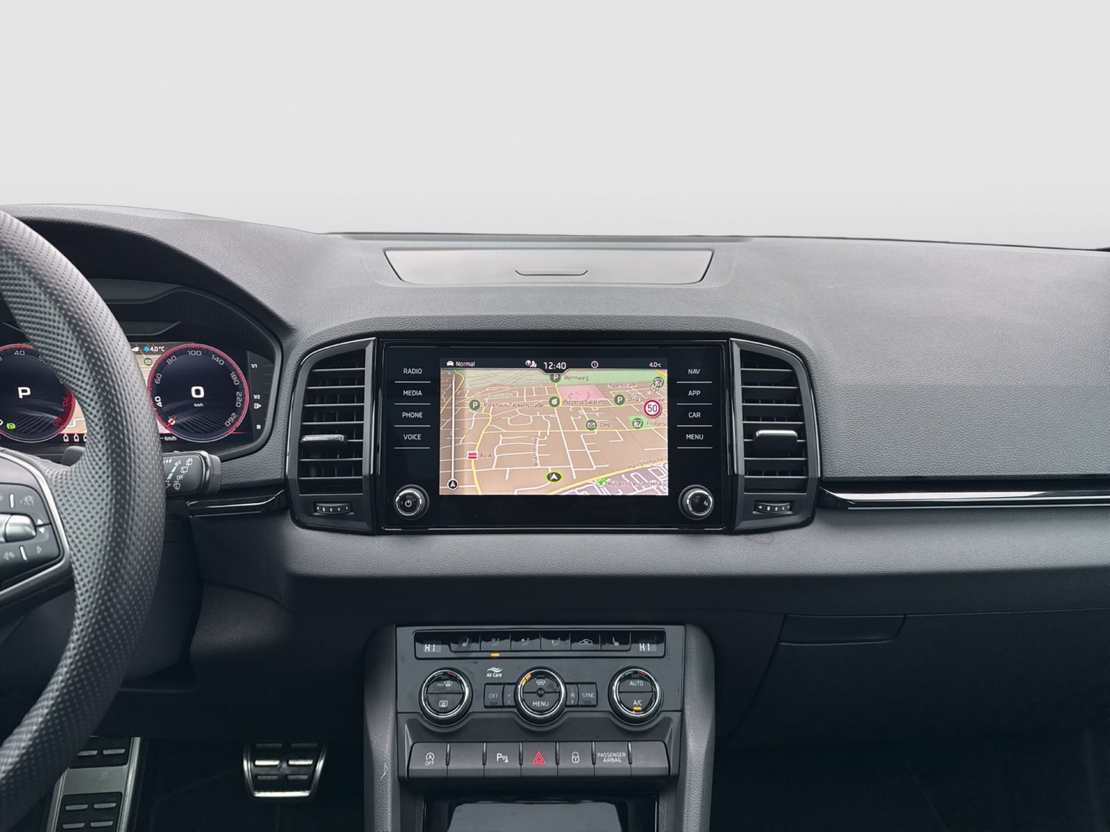 Skoda Karoq 1.5 SPORTLINE PANO CAM MATRIX EKLAPPE NAVI