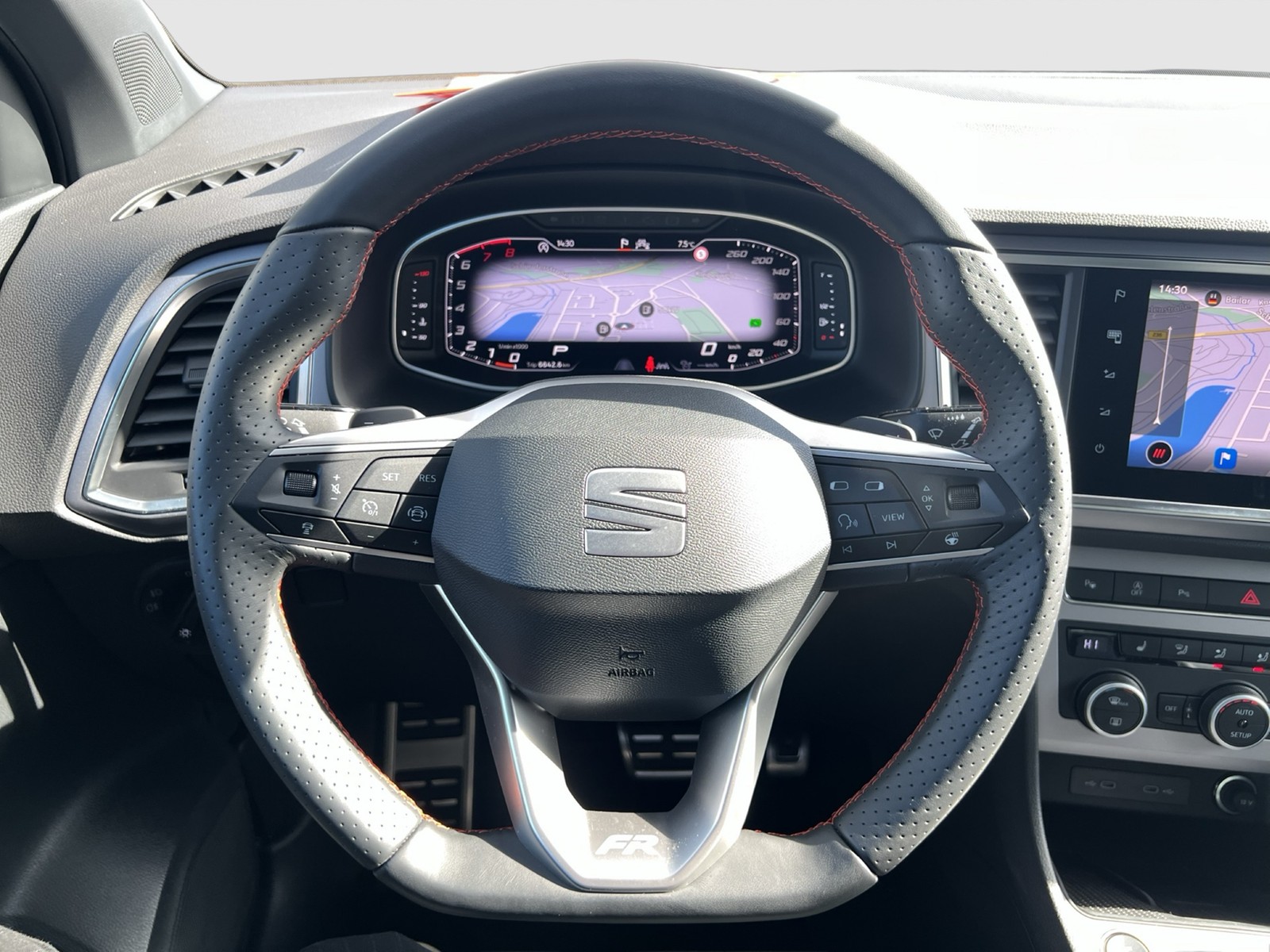 Seat Ateca 1.5 FR CAM ACC LM19 NAVI CARPLAY SITZHEIZ.