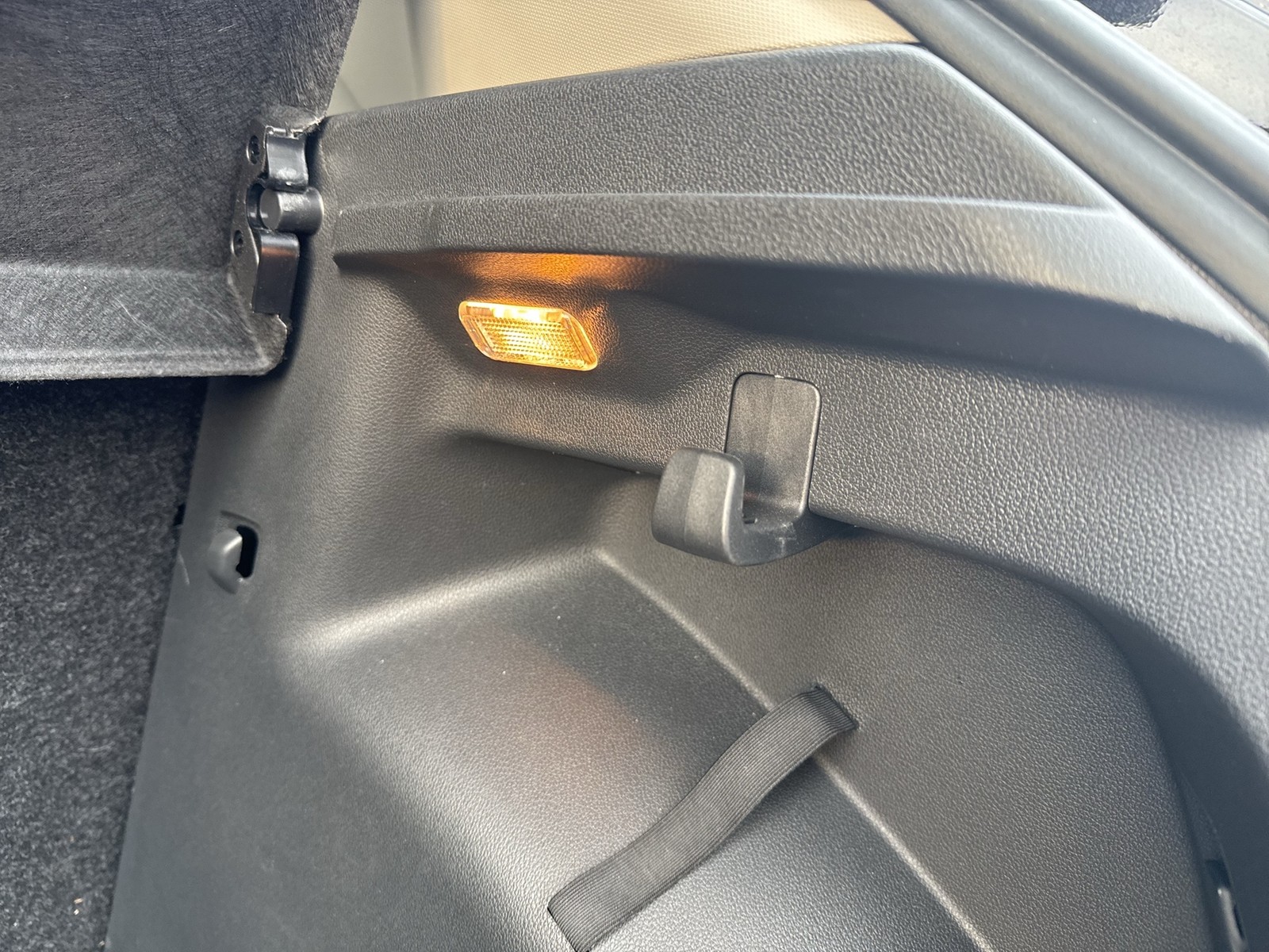 Skoda Fabia 1.0 TOUR CAM AHK-VORBEREITUNG NAVI SITZHZ.