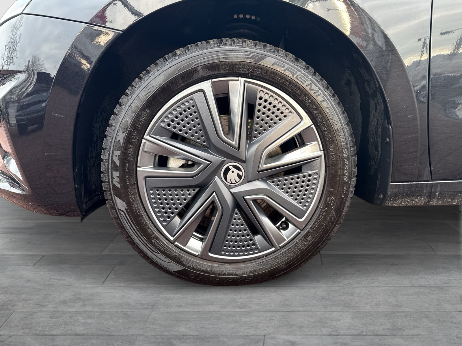 Skoda Fabia 1.0 TOUR CAM AHK-VORBEREITUNG NAVI SITZHZ.