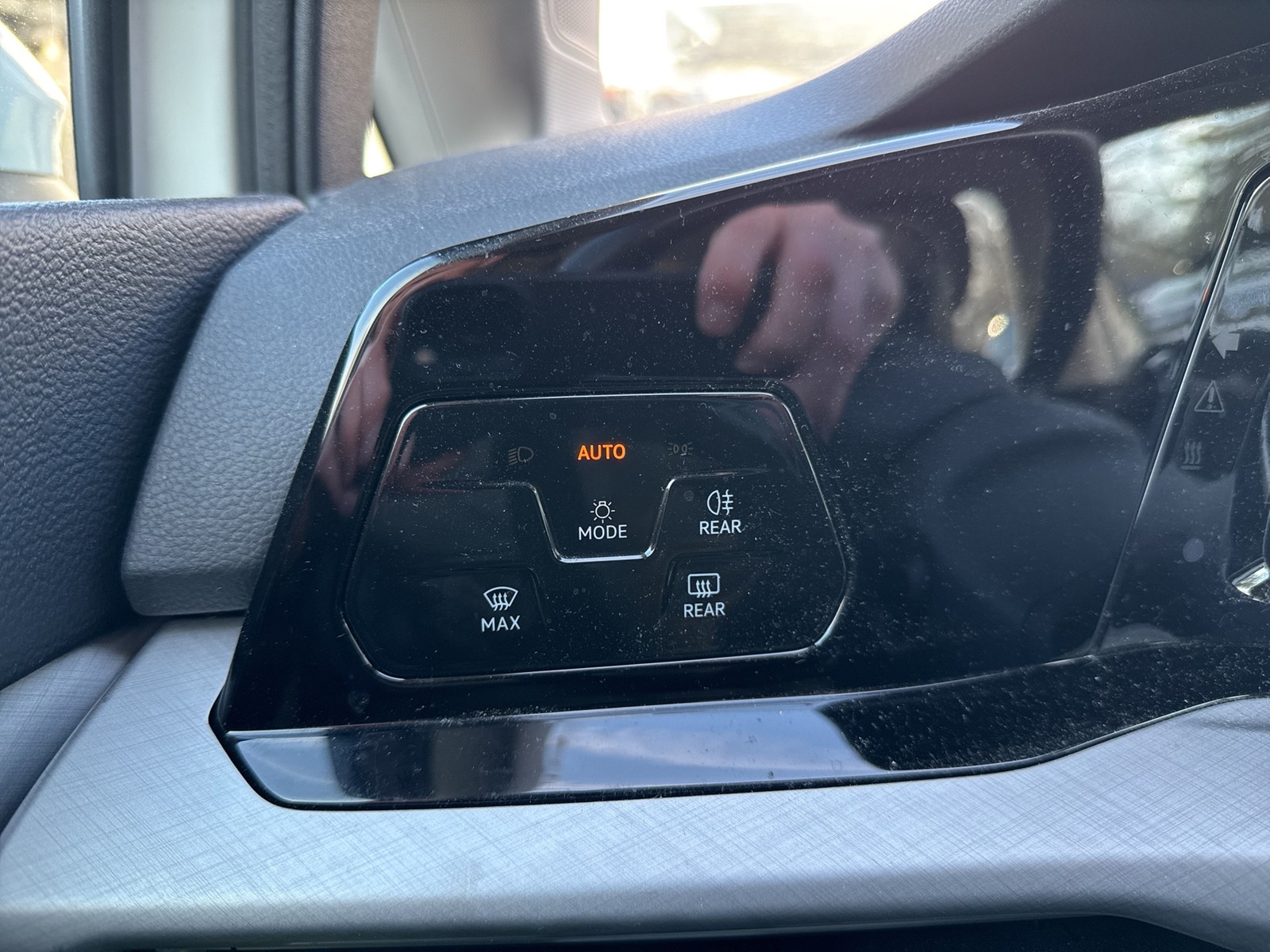 Volkswagen Golf VIII 2.0 LIFE ACC CARPLAY ALU SITZHEIZUNG