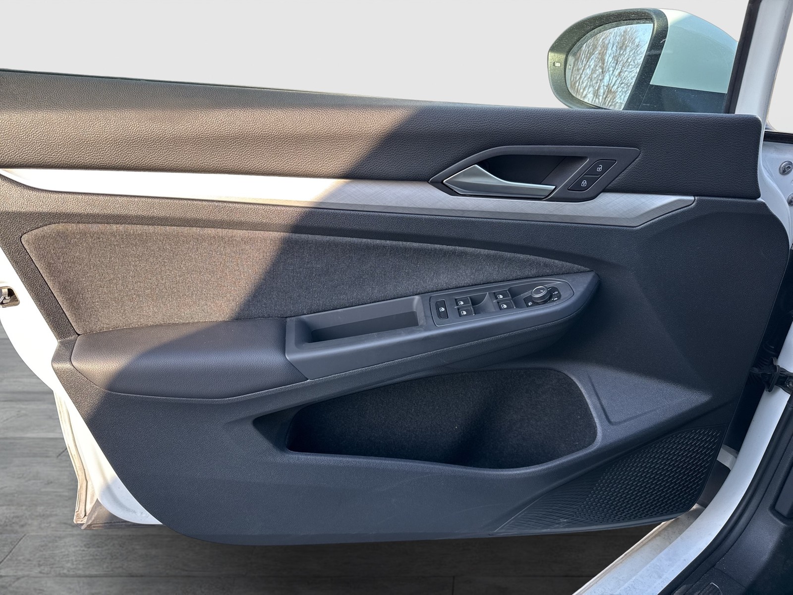 Volkswagen Golf VIII 2.0 LIFE ACC CARPLAY ALU SITZHEIZUNG