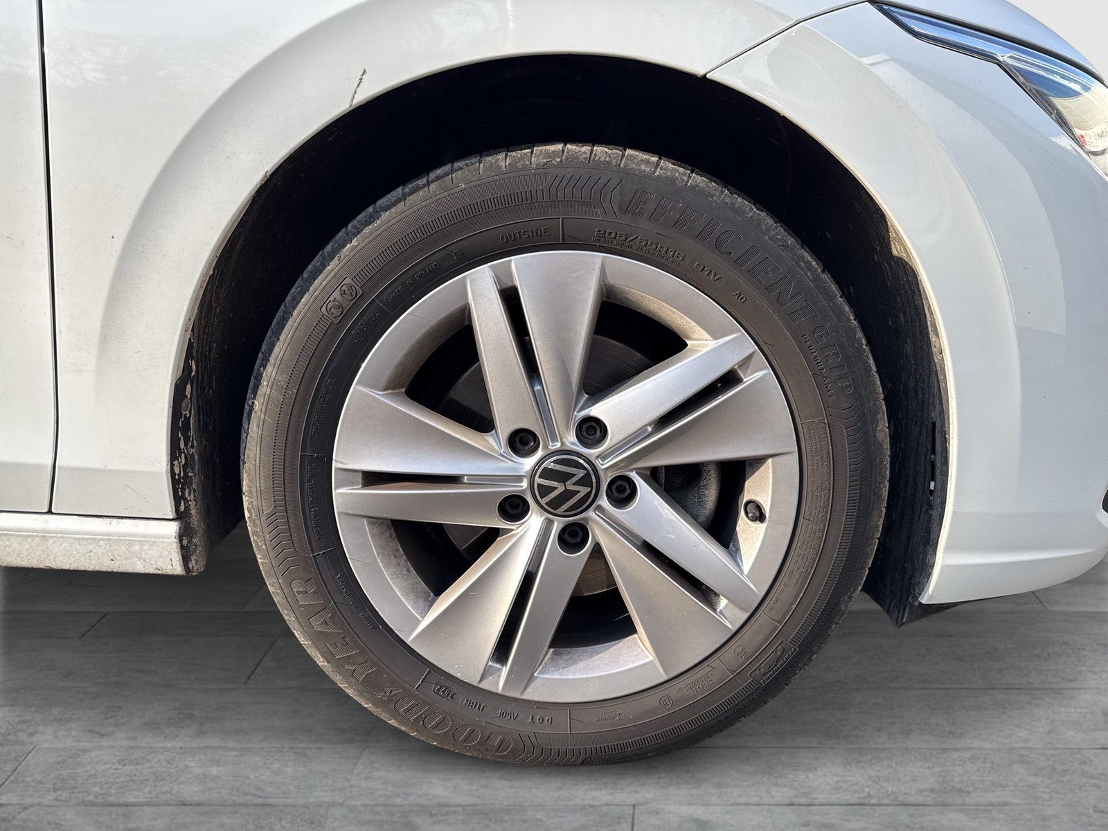 Volkswagen Golf VIII 2.0 LIFE ACC CARPLAY ALU SITZHEIZUNG