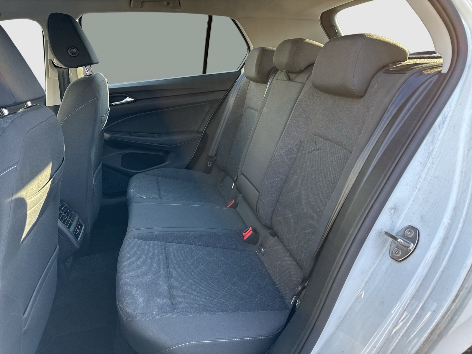 Volkswagen Golf VIII 2.0 LIFE ACC CARPLAY ALU SITZHEIZUNG