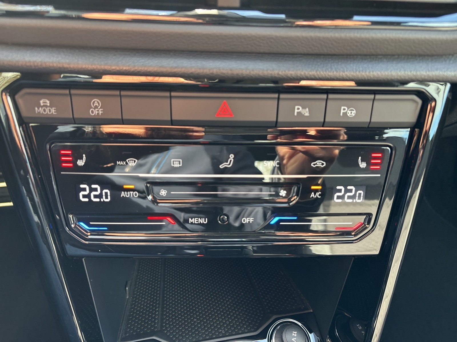 Volkswagen T-Roc Cabriolet 1.5 R-LINE BLACK STYLE CAM LM18