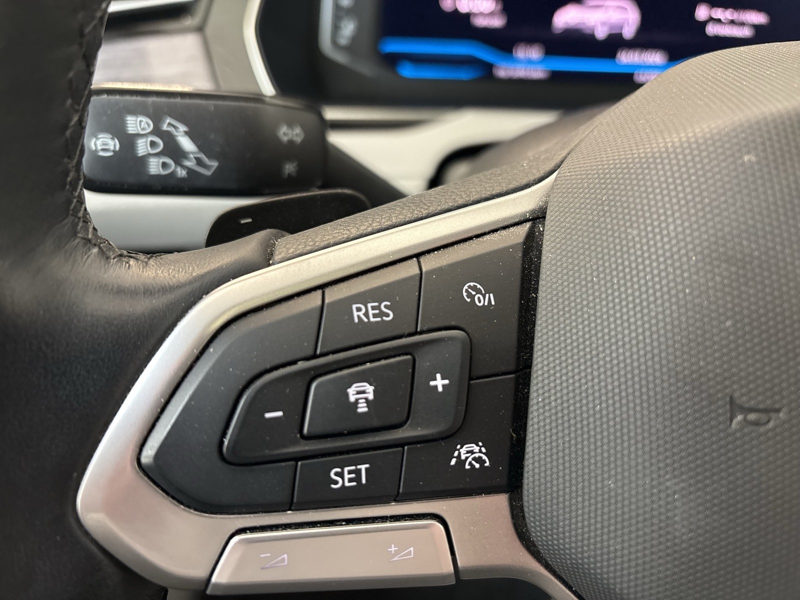 Volkswagen Passat Variant 2.0 ELEGANCE LEDER PANO STANDHZ.