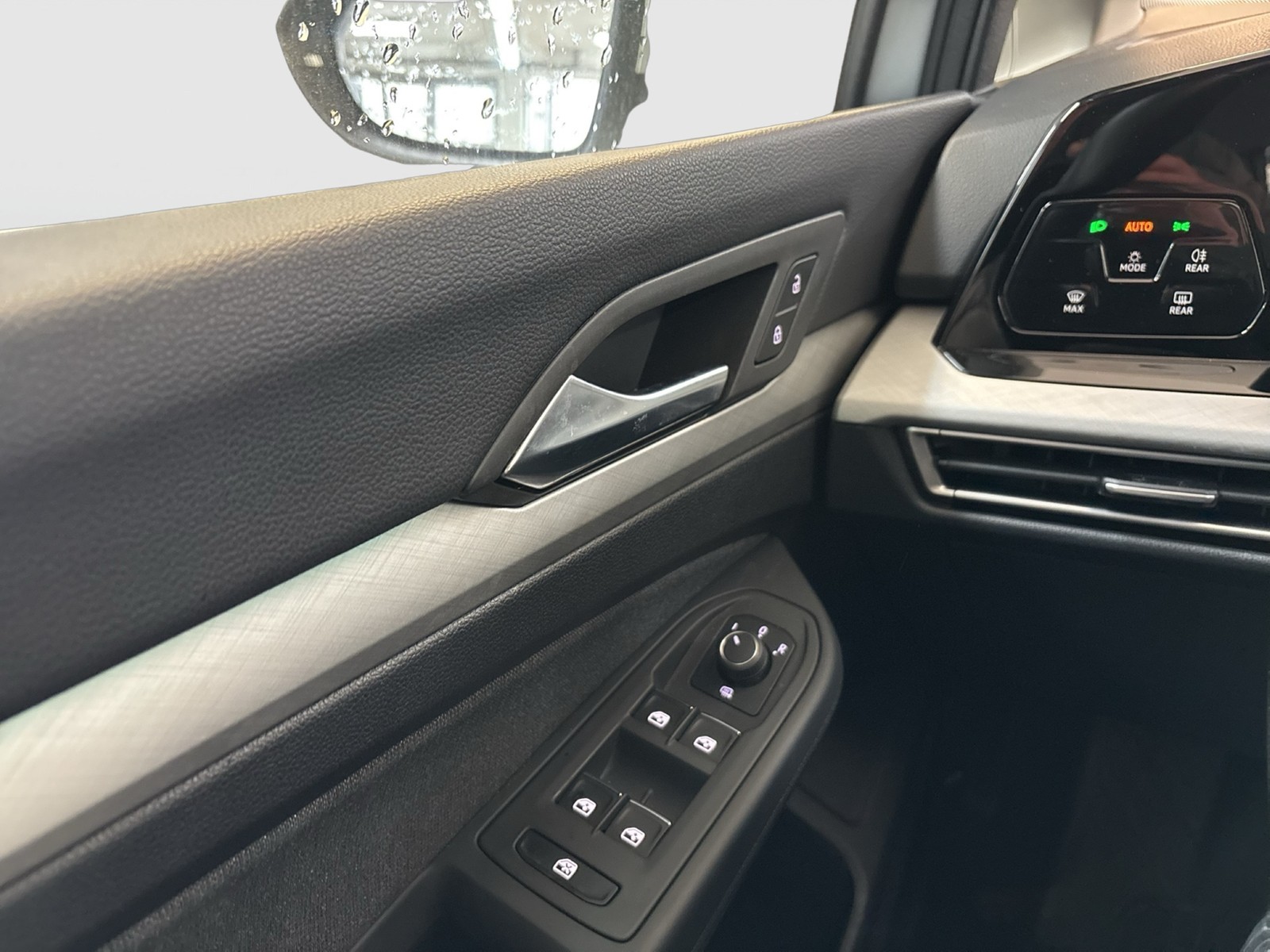 Volkswagen Golf Variant VIII 2.0 LIFE ACC NAVI CARPLAY ALU