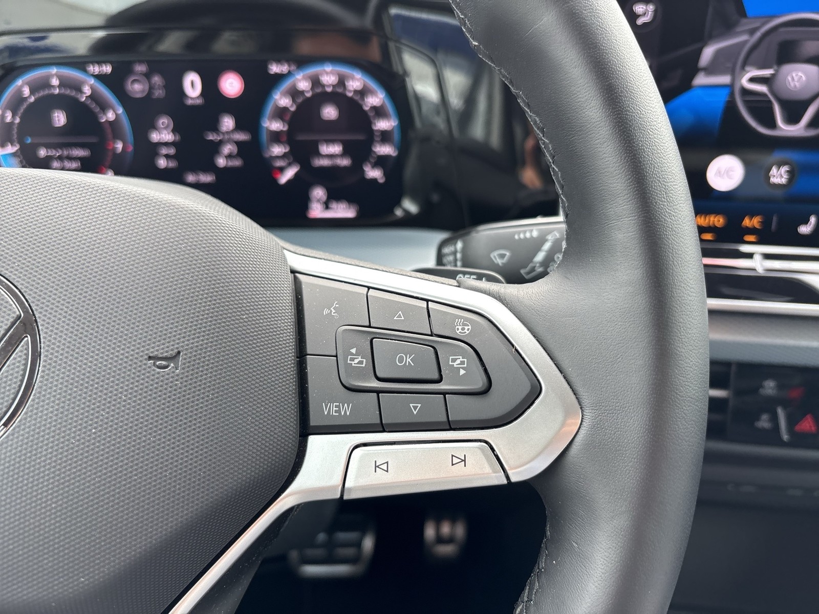 Volkswagen Golf Variant VIII 1.5 eTSI GOAL AHK 360°CAM ACC