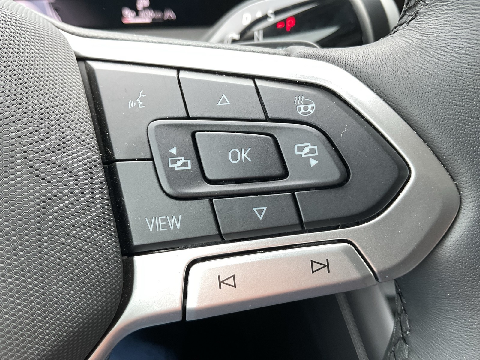 Volkswagen Tayron 1.5 HYBRID LIFE AHK CAM ACC LM18 LED+ NAVI