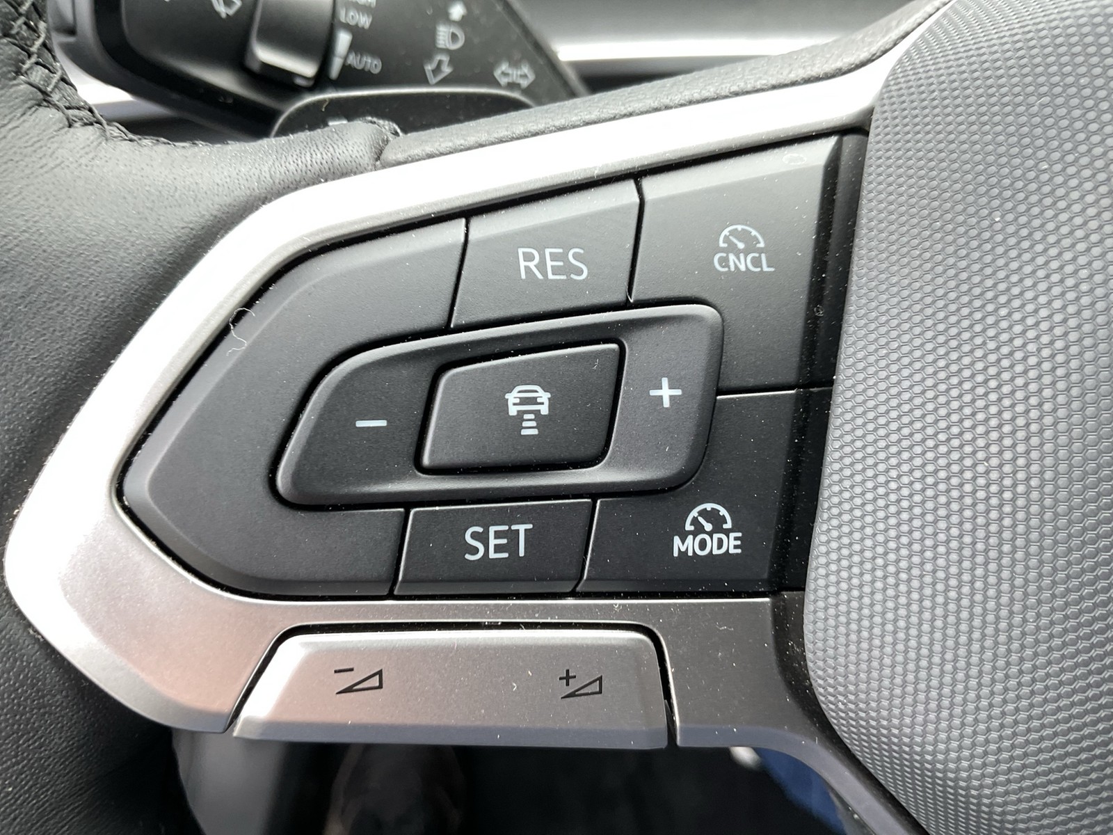 Volkswagen Tayron 1.5 HYBRID LIFE AHK CAM ACC LM18 LED+ NAVI