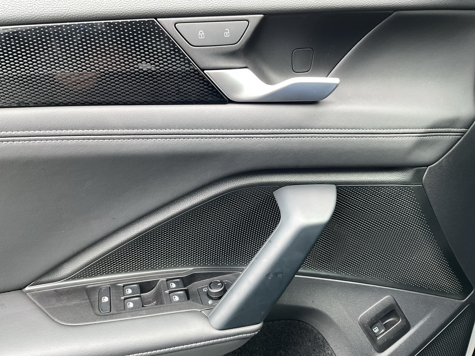 Volkswagen Tayron 1.5 HYBRID LIFE AHK CAM ACC LM18 LED+ NAVI