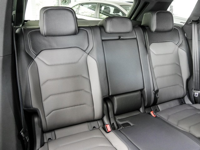 Volkswagen Touareg V6 R-LINE BLACK STYLE PANO STANDHZ. LM22