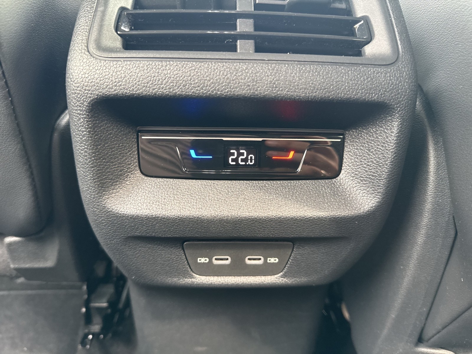 Volkswagen Tiguan 1.5 eTSI GOAL AHK 360°CAM ACC LM18 NAVI