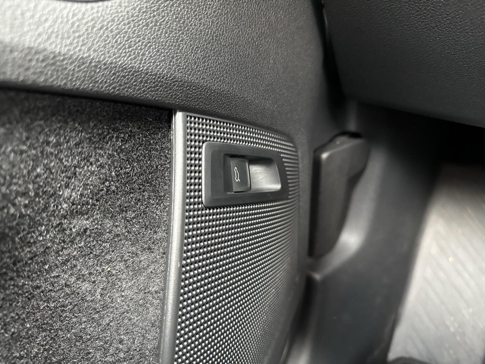 Skoda Kodiaq 2.0 STYLE 4X4 AHK CAM ACC LM18 MATRIX