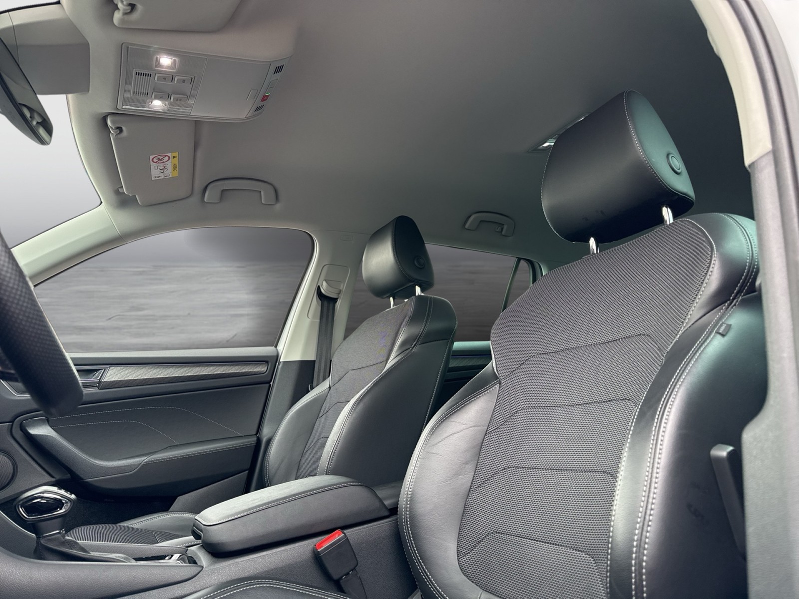 Skoda Kodiaq 2.0 STYLE 4X4 AHK CAM ACC LM18 MATRIX