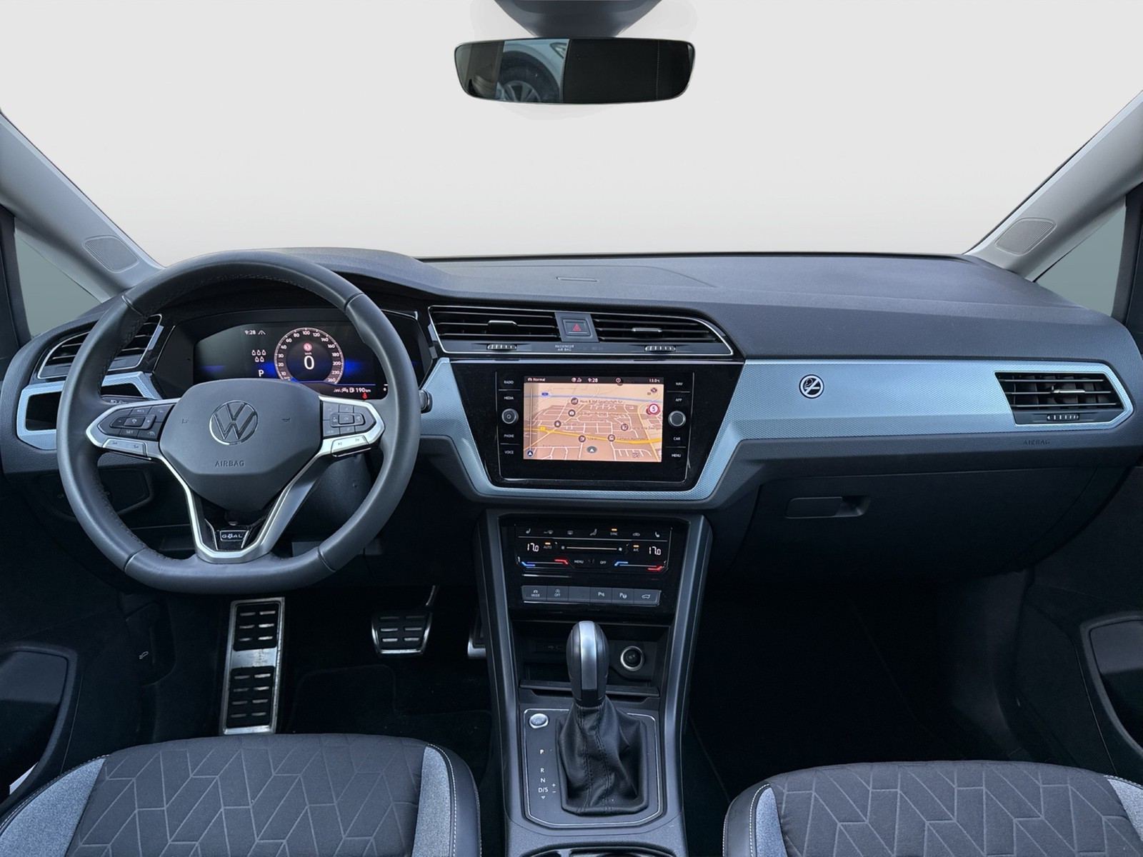 Volkswagen Touran 2.0 GOAL 7SITZE AHK ACC E-KLAPPE NAVI