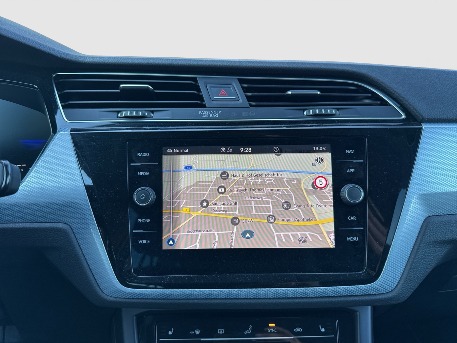 Volkswagen Touran 2.0 GOAL 7SITZE AHK ACC E-KLAPPE NAVI