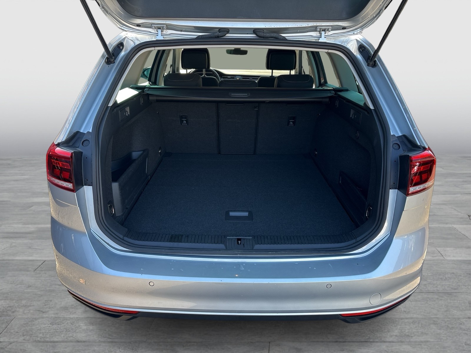 Volkswagen Passat Variant 2.0 BUSINESS STANDHZ CAM ACC NAVI