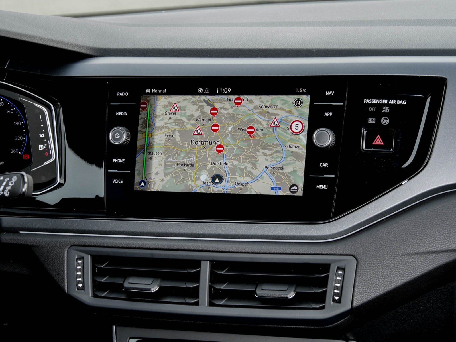 Volkswagen Polo 1.0 R-LINE DSG PANO CAM NAVI