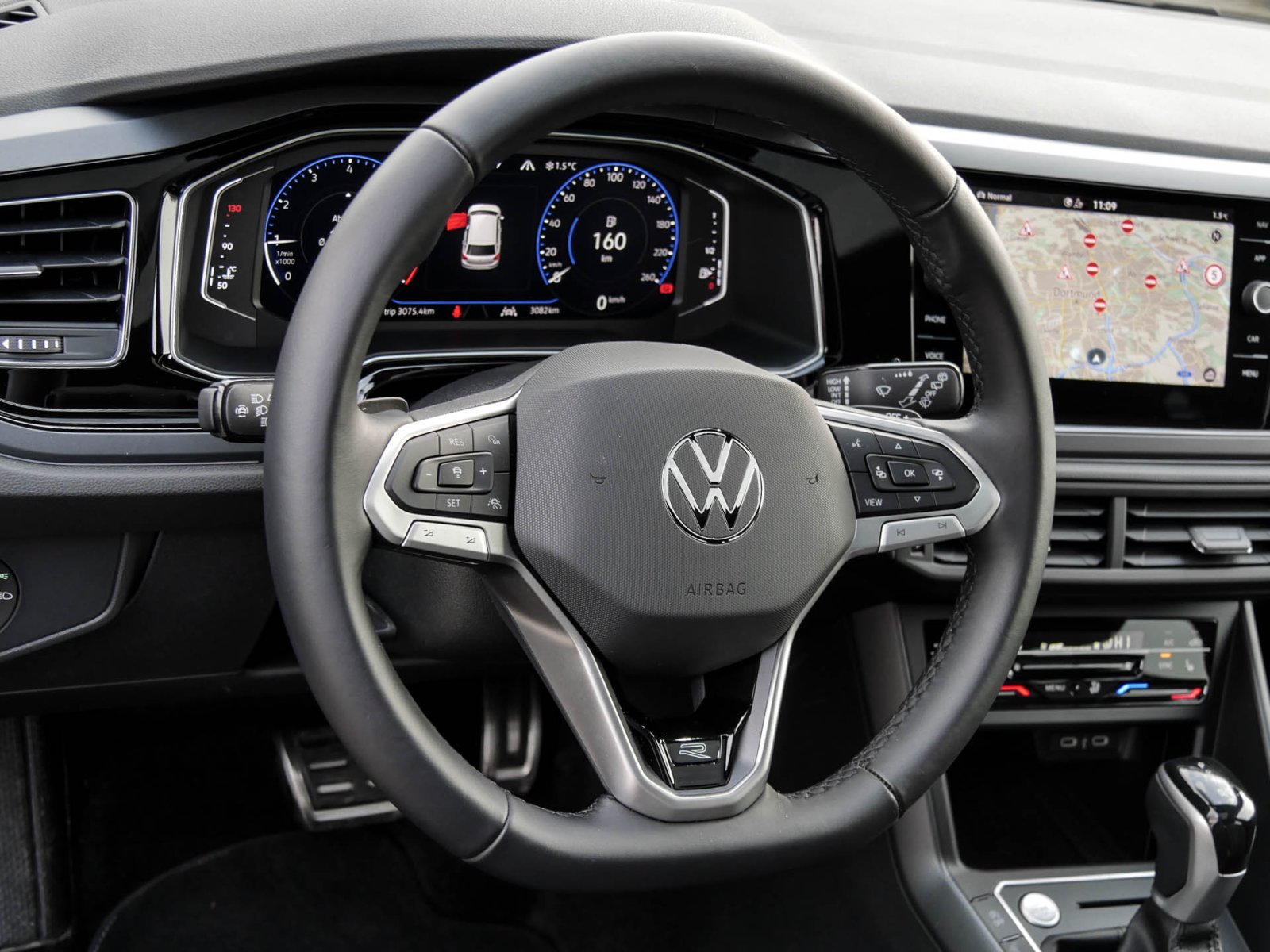 Volkswagen Polo 1.0 R-LINE DSG PANO CAM NAVI