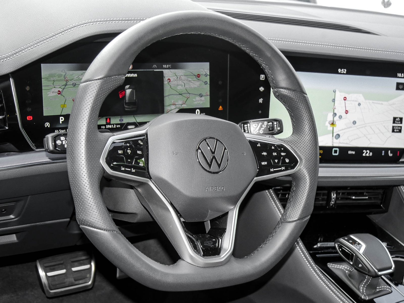 Volkswagen Touareg V6 R-LINE BLACk STYLE KAMERA HD-MATRIX