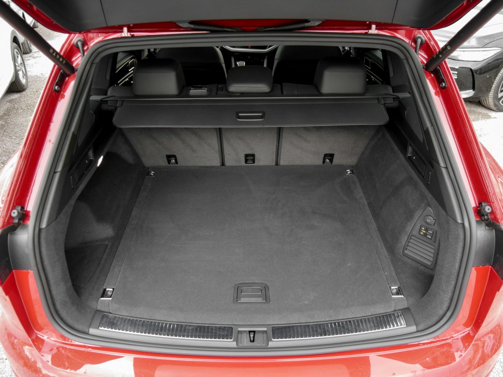 Volkswagen Touareg HYBRID R PANO AHK KAMERA HEAD-UP eKLAPPE