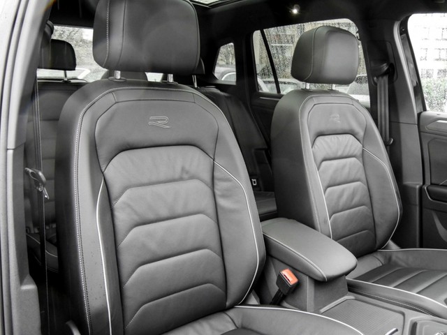 Volkswagen Tiguan 1.4 HYBRID R-LINE BLACK STYLE LEDER PANO